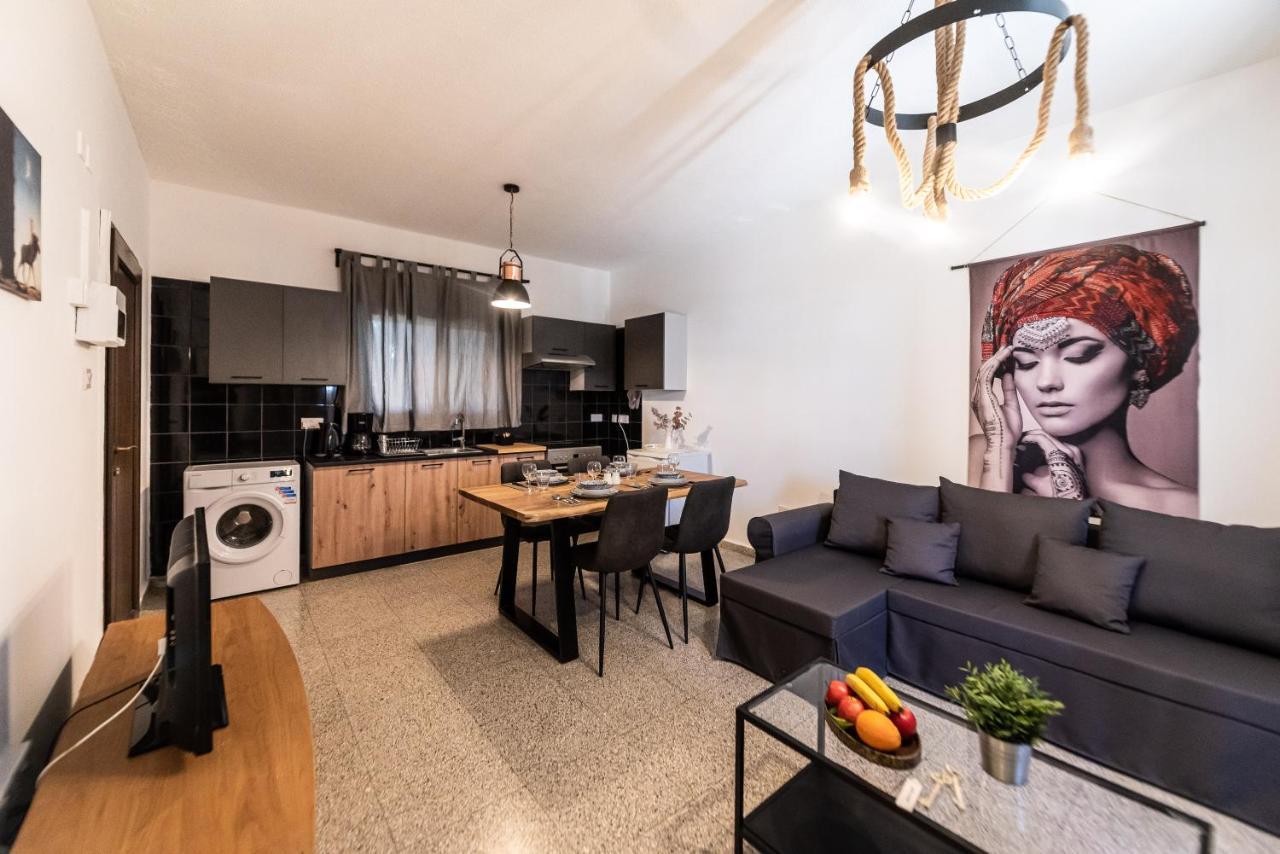 Serenityone - Centrally Located One Bedroom Apt アヤナパ エクステリア 写真