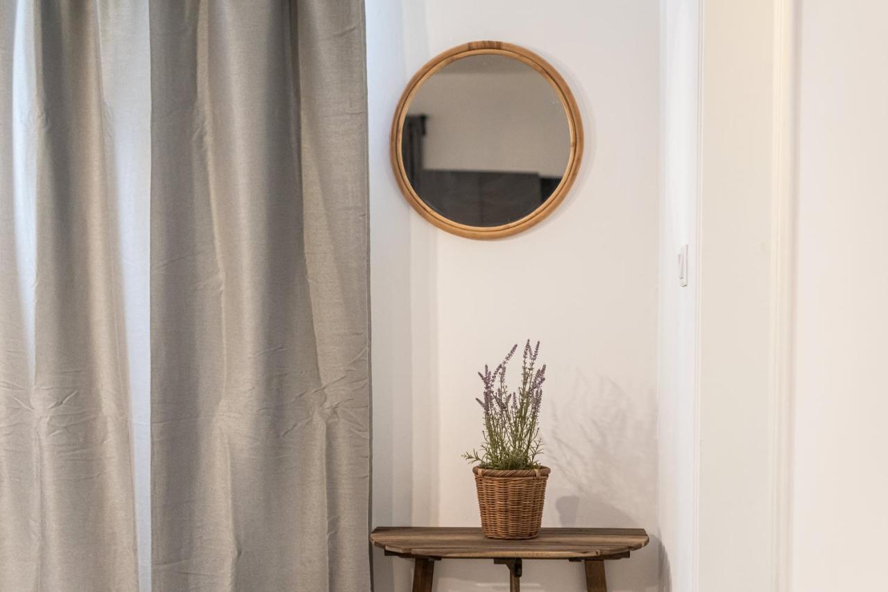 Serenityone - Centrally Located One Bedroom Apt アヤナパ エクステリア 写真