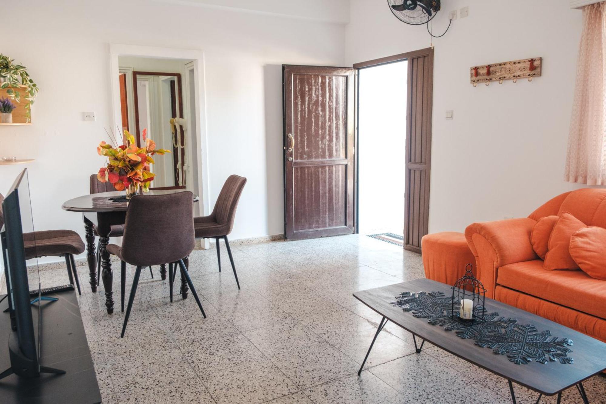 Serenityone - Centrally Located One Bedroom Apt アヤナパ エクステリア 写真